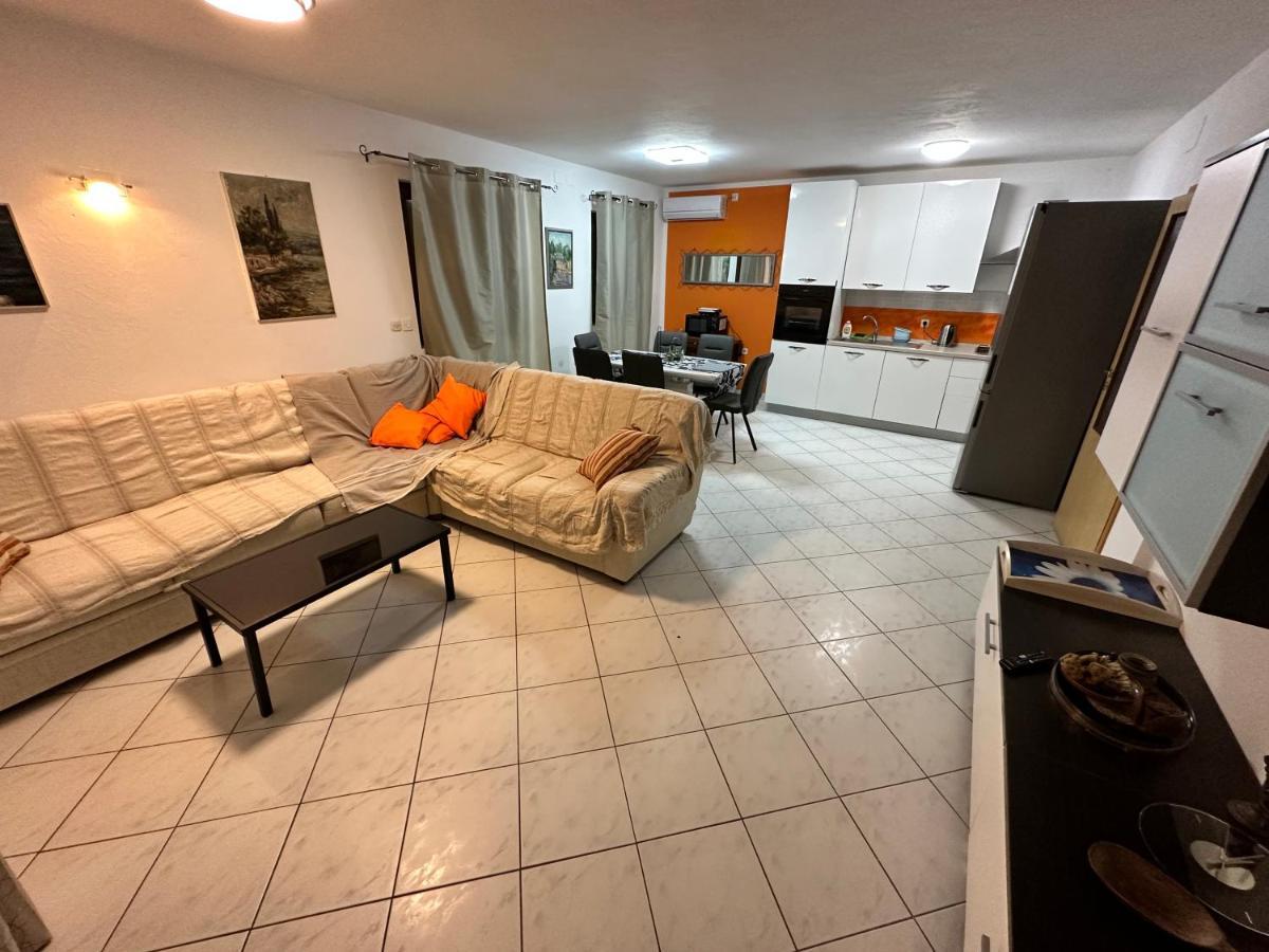 Vila Mazi Krk Town Zewnętrze zdjęcie